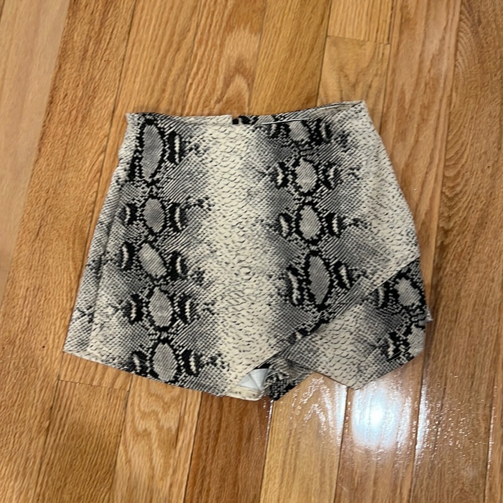 Blue Blush skort
